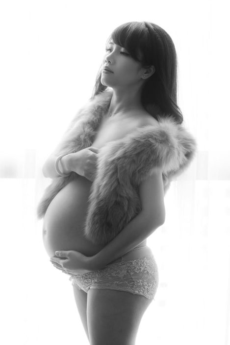 Regina Maternity Photographer - Regina Photographer - Miale Photography