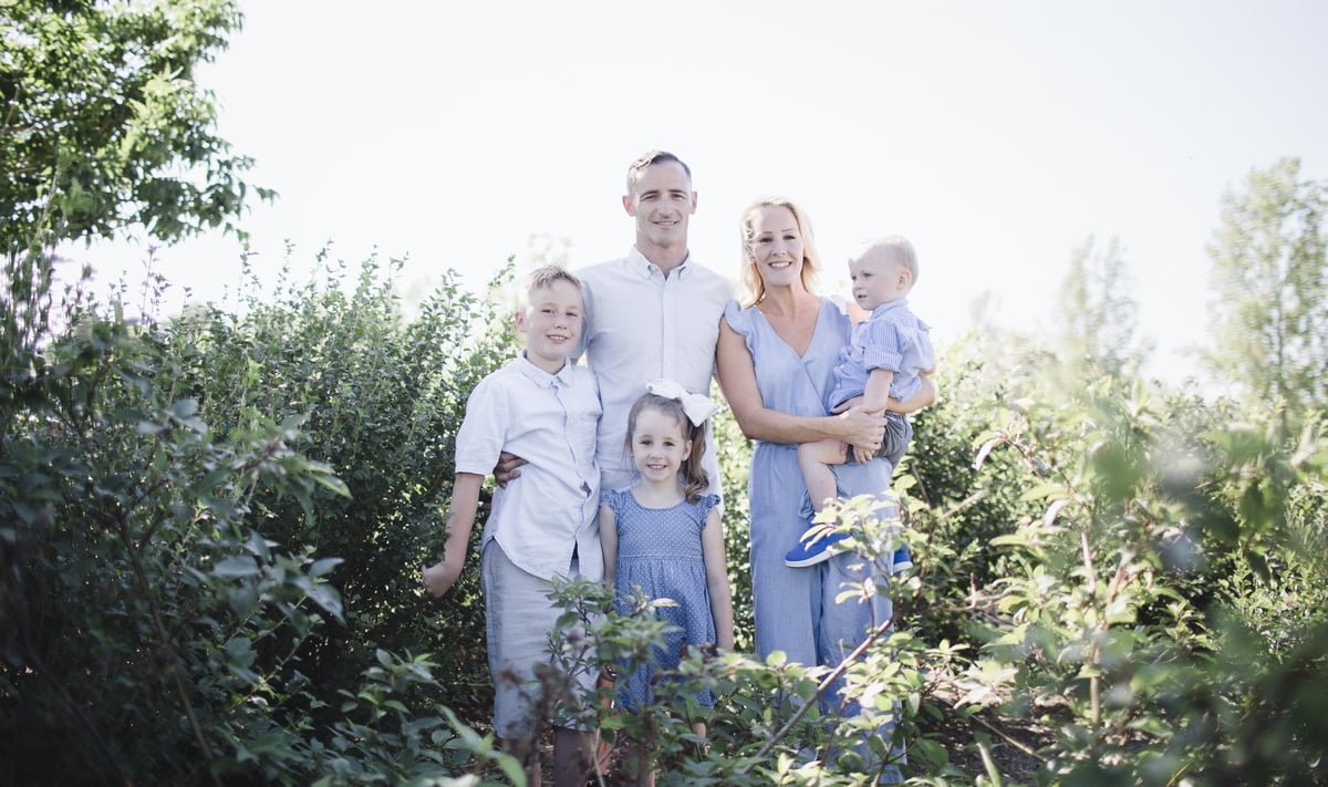 Alyssa Family - Regina Photographer - Miale Photography Alyssa Family - Regina Photographer - Miale Photography