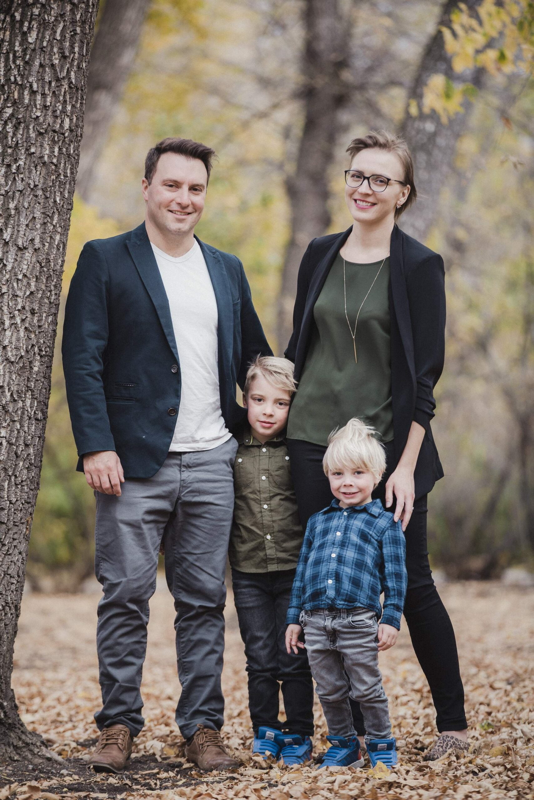 Angela Family - Regina Photographer - Miale Photography Angela Family - Regina Photographer - Miale Photography