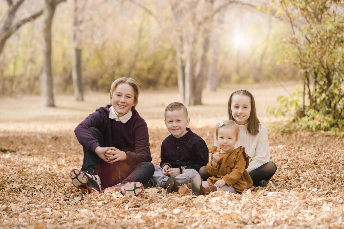 Fall family mini session in Regina