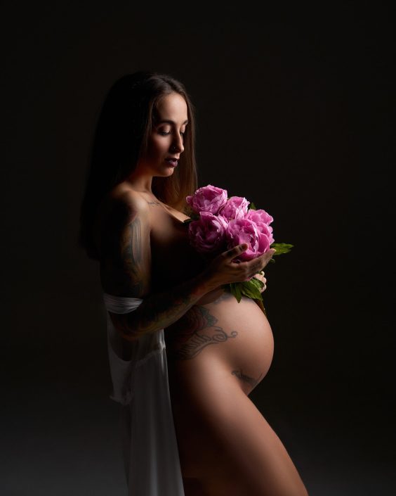 Regina Maternity Photographer - Regina Photographer - Miale Photography