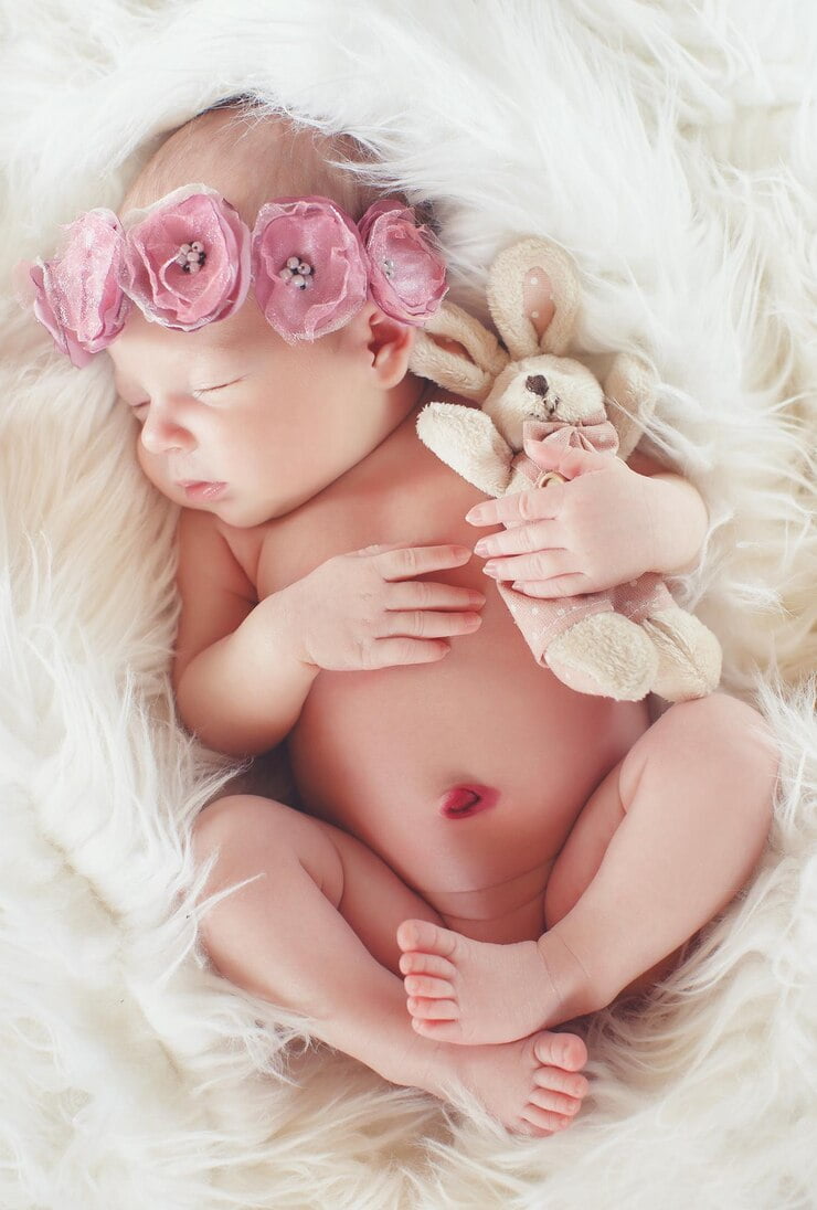 Free Newborn Photo Sessions - Regina Photographer - Miale Photography Free Newborn Photo Sessions - Regina Photographer - Miale Photography