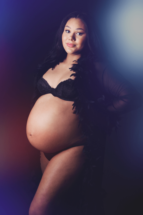 Regina Maternity Photographer - Regina Photographer - Miale Photography