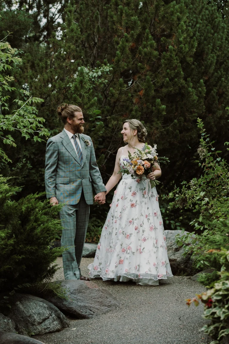 Regina wedding photographer, couple portrait in a garden